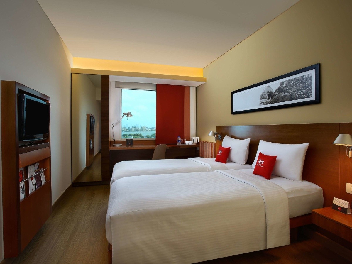 Hotel ibis Mumbai Airport Hotel