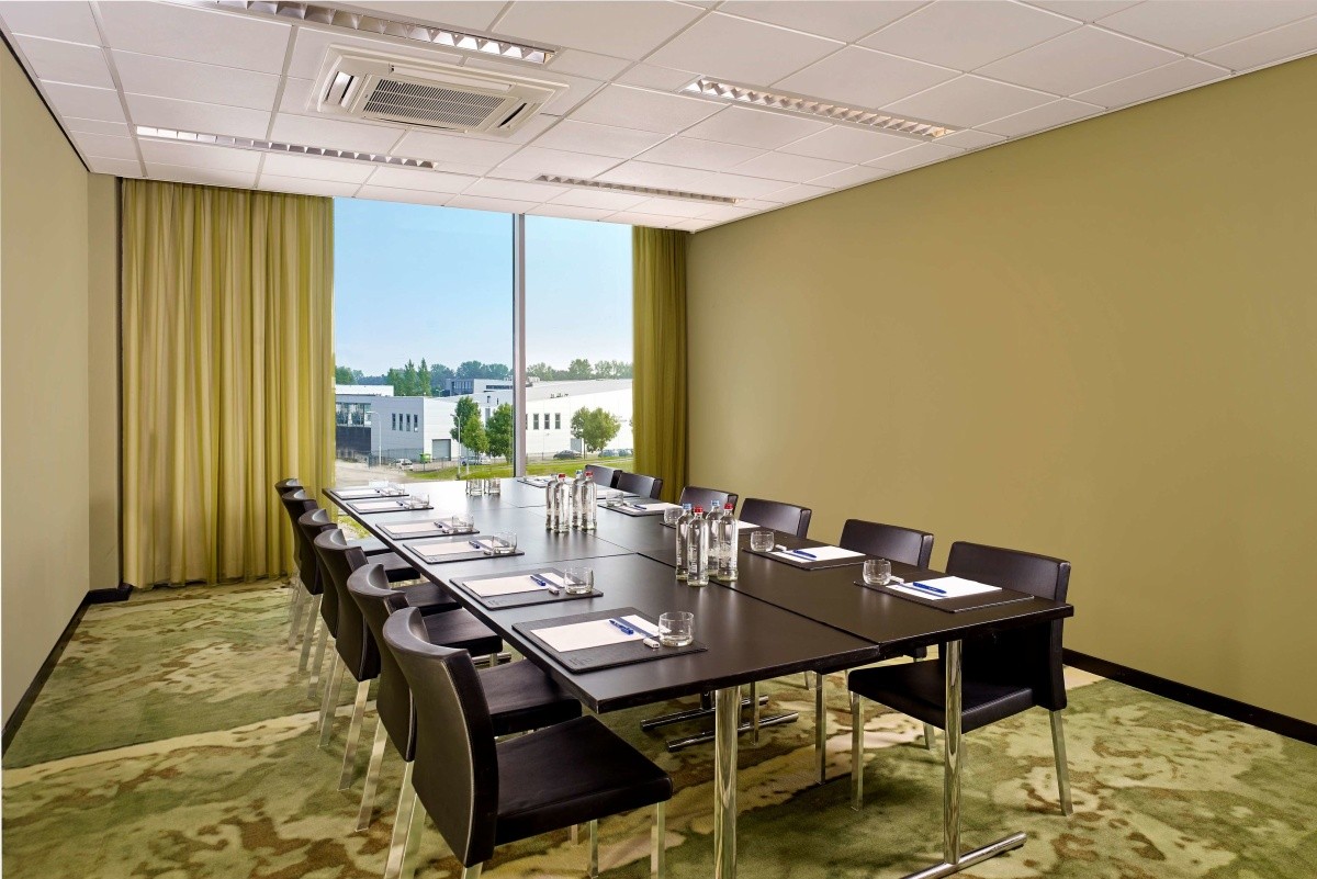 Amsterdam Park Plaza Hotel Airport www.invia.cz