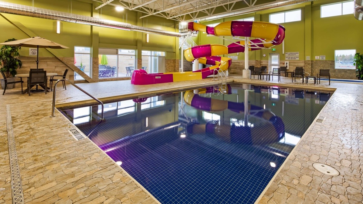 Hotel Best Western Plus St. John's Airport Hotel and Suites