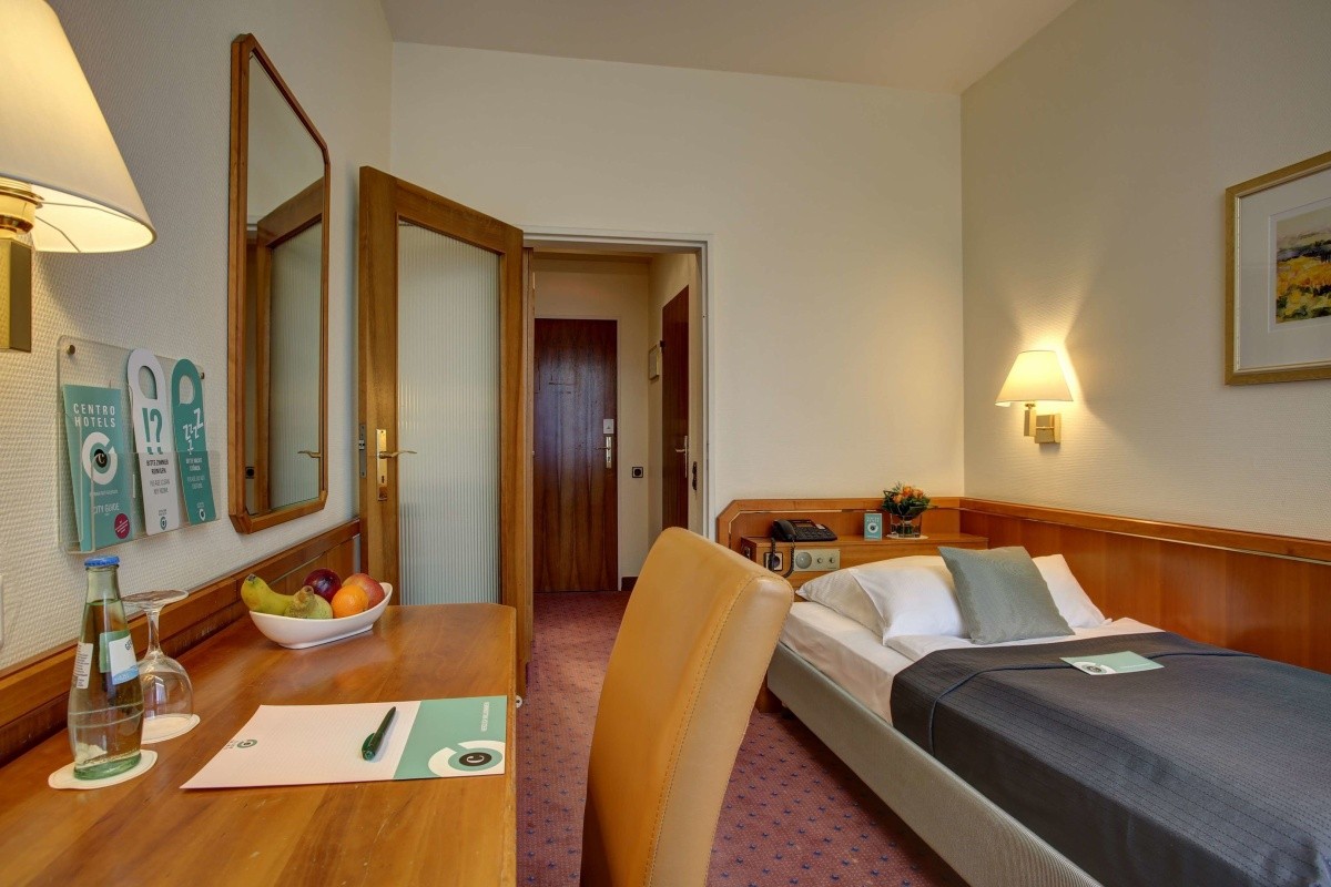 Hotel Trip Inn Hotel Esplanade, Nemecko Severné PorýnieVestfálsko 217 € Invia