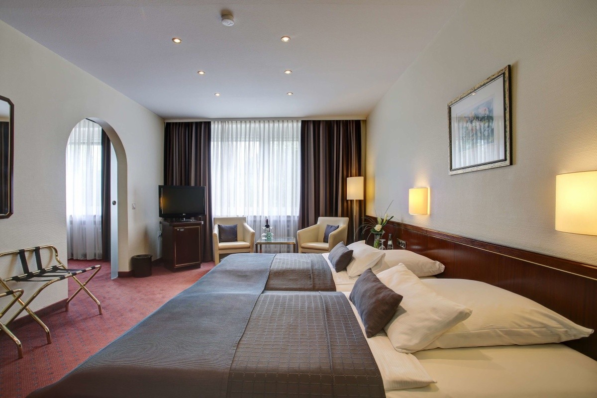 Hotel Trip Inn Hotel Esplanade, Německo Severní PorýníVestfálsko 6 489 Kč Invia