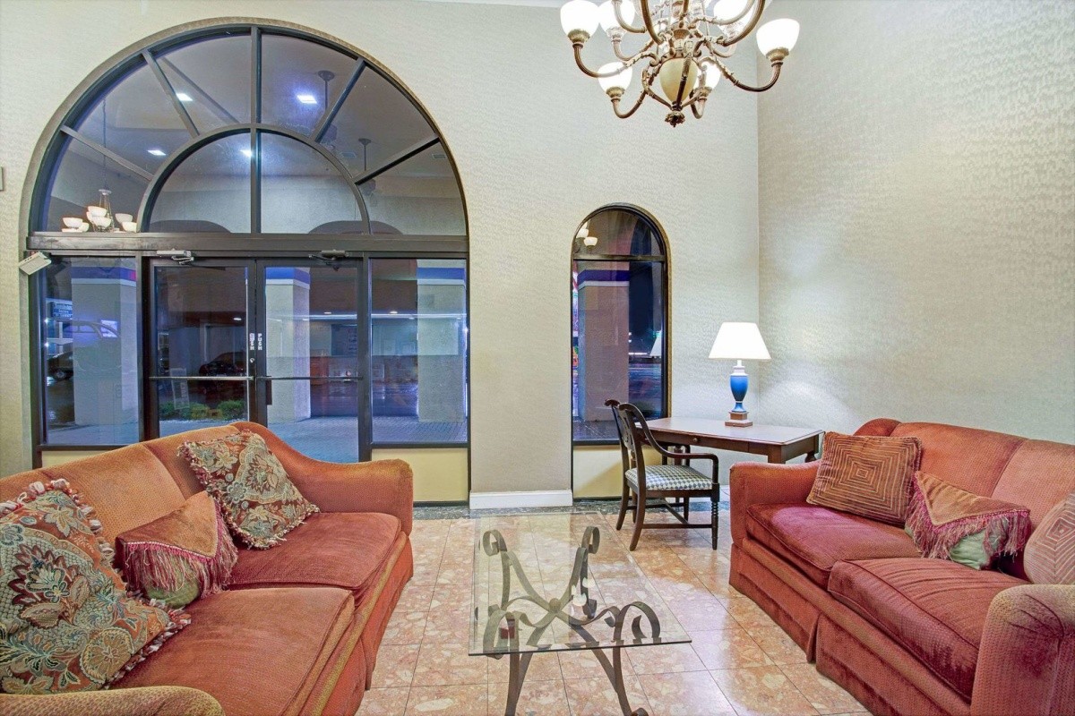 Hotel Travelodge Suites East Gate Orange (Kissimmee), USA Florida Invia