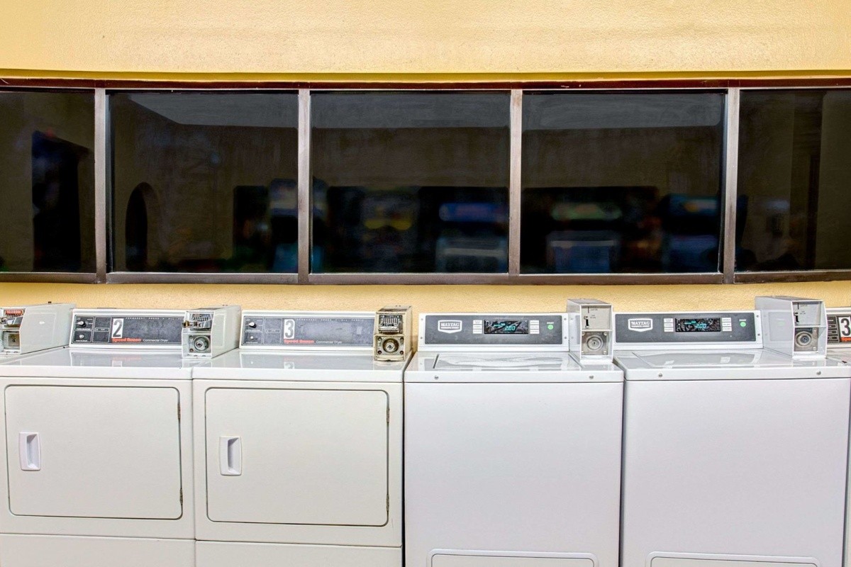 Hotel Travelodge Suites East Gate Orange (Kissimmee), USA Florida Invia