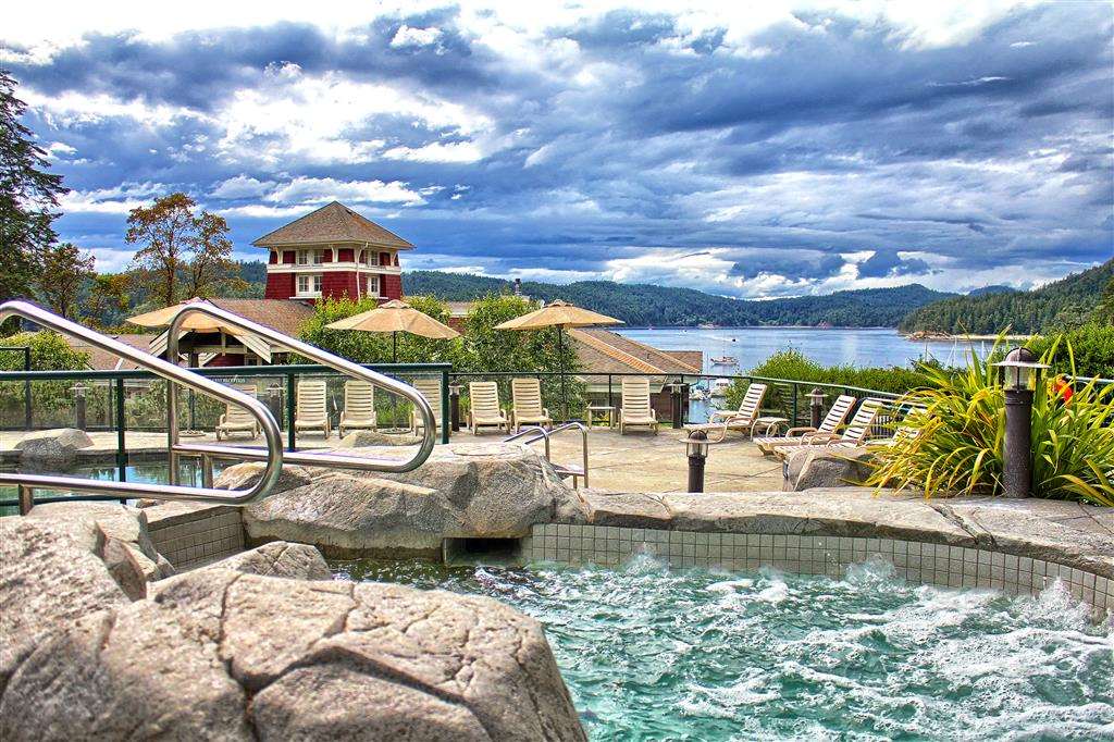 Hotel Poets Cove Resort & Spa