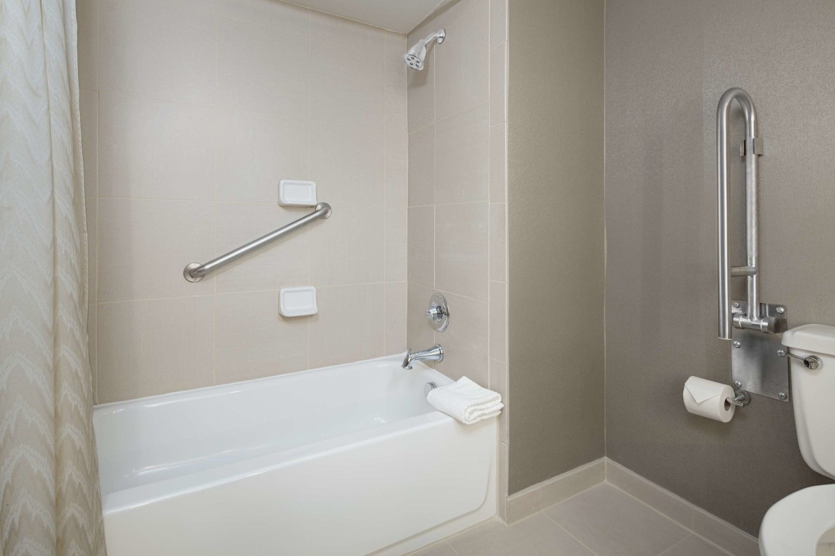 Hotel DoubleTree Dallas Near the Galleria, USA Invia