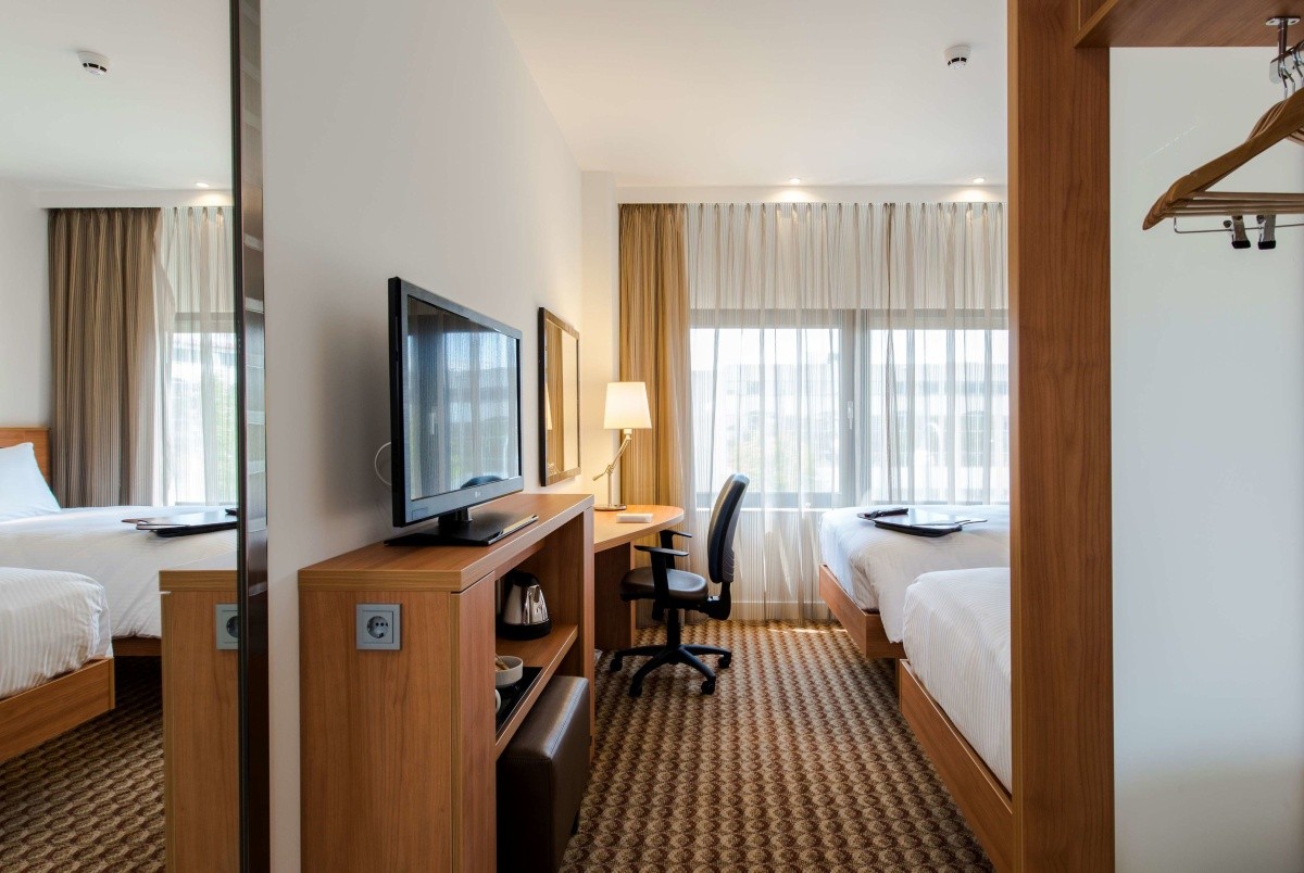Hampton By Hilton Amsterdam Airport Schiphol Parkeren www.invia.cz