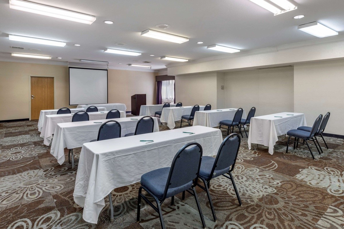 Quality Inn & Suites Denver Airport - Gateway Park www.invia.cz