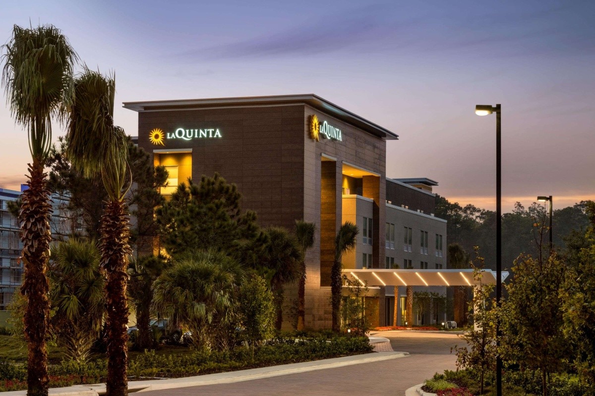 Hotel La Quinta Inn & Suites by Wyndham Orlando IDrive Theme Parks - Floryda