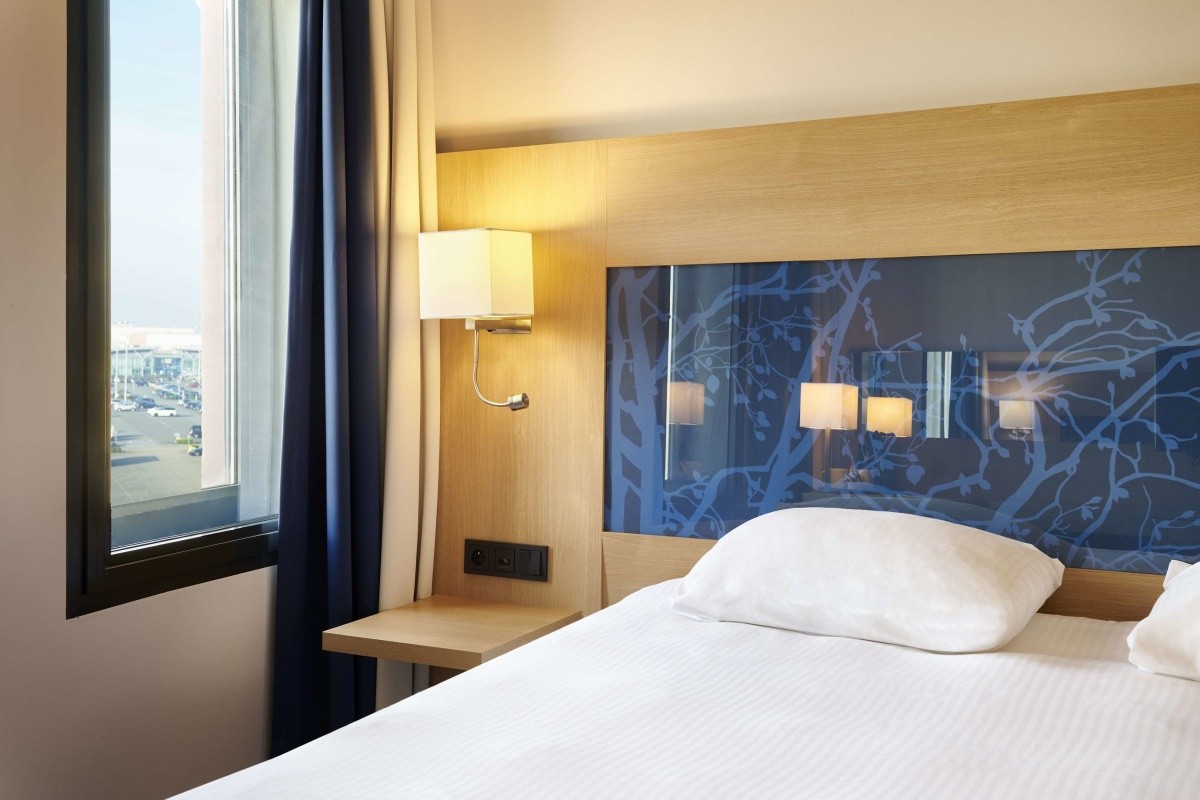 Park Inn Radisson Liege Airport www.invia.cz
