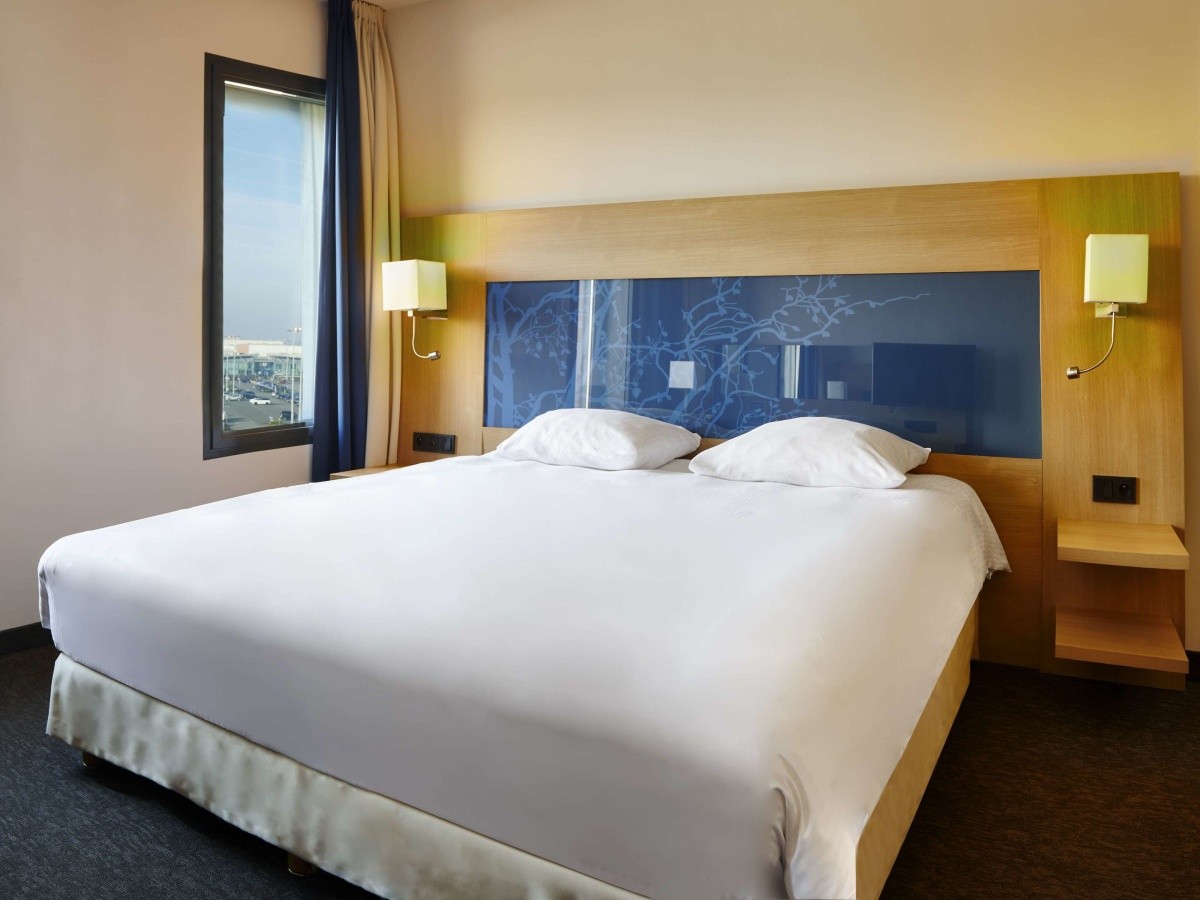 Hotel Park Inn By Radisson Liege Airport www.invia.cz