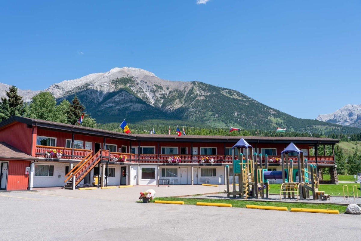 Hotel Rocky Mountain Ski Lodge