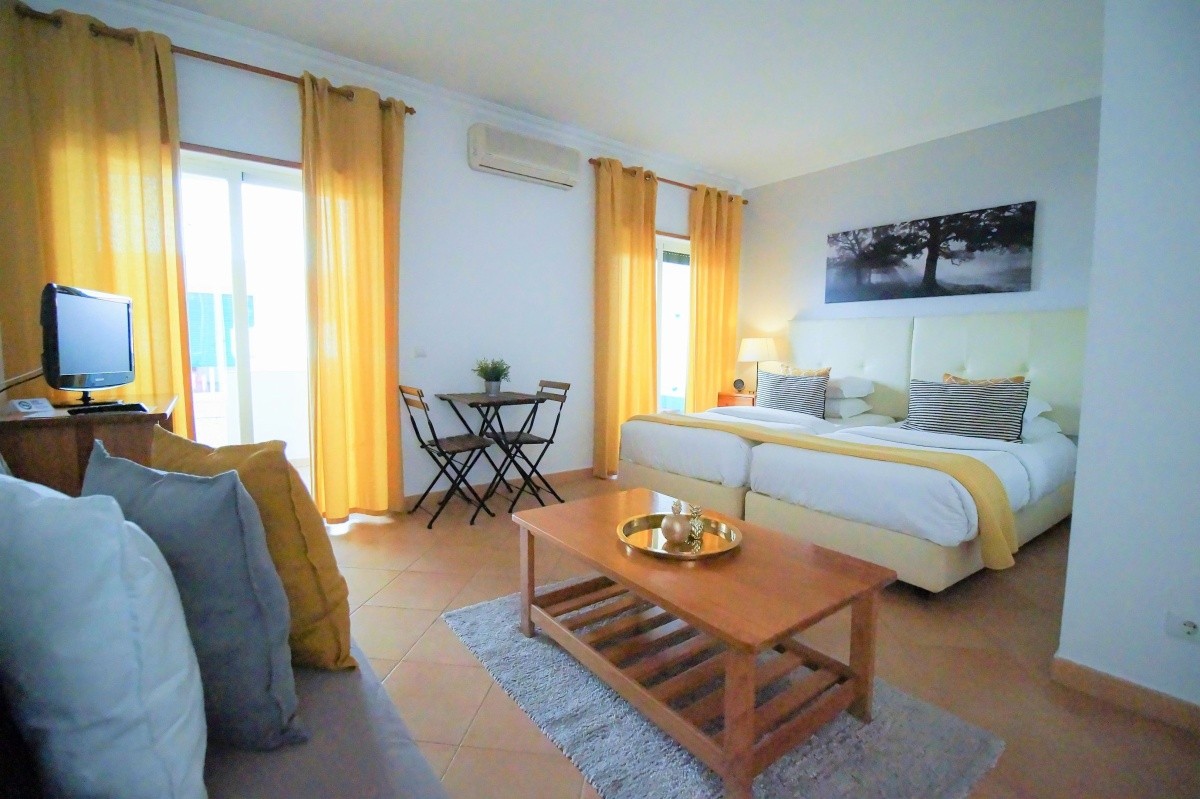 Hotel Oasis Beach Apartments (Praia da Luz), Portugalsko Algarve 12