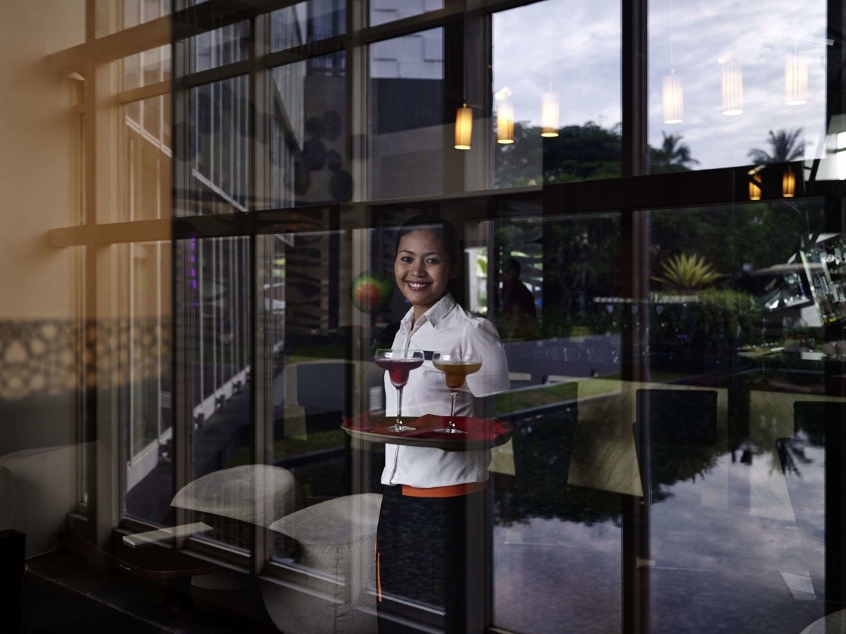 Hotel Pullman Bali Legian Nirwana, Bali 35 292 Kč Invia