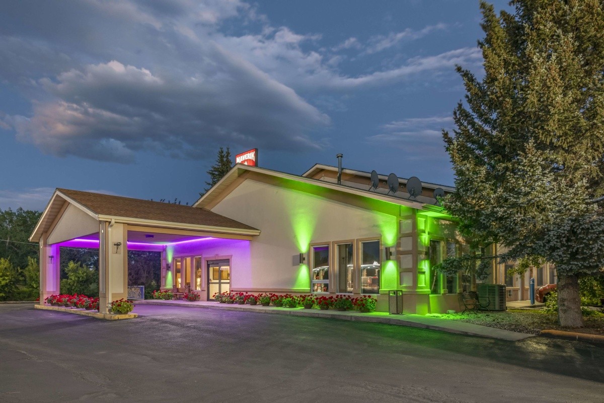 Hotel SureStay Plus by Best Western Buffalo