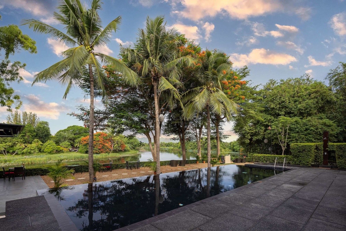 Hotel U Inchantree Kanchanaburi
