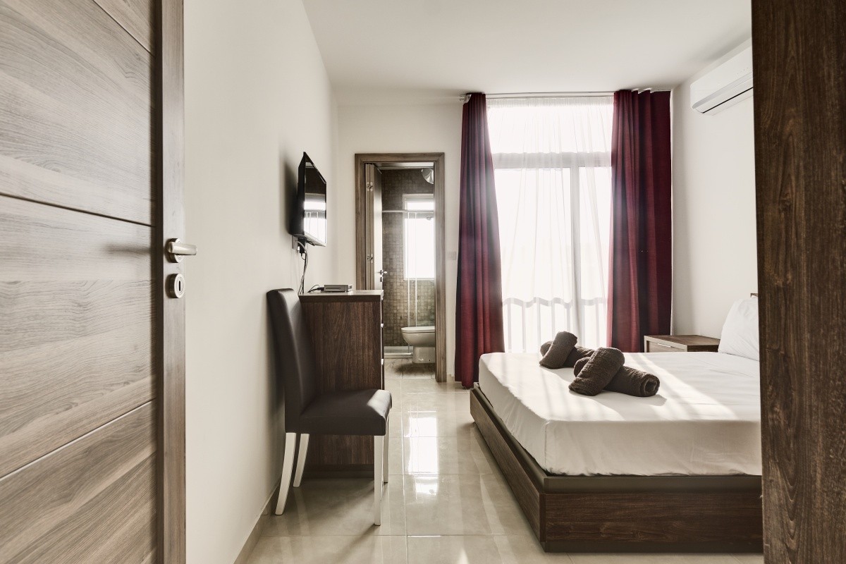 Hotel The Village Apartments