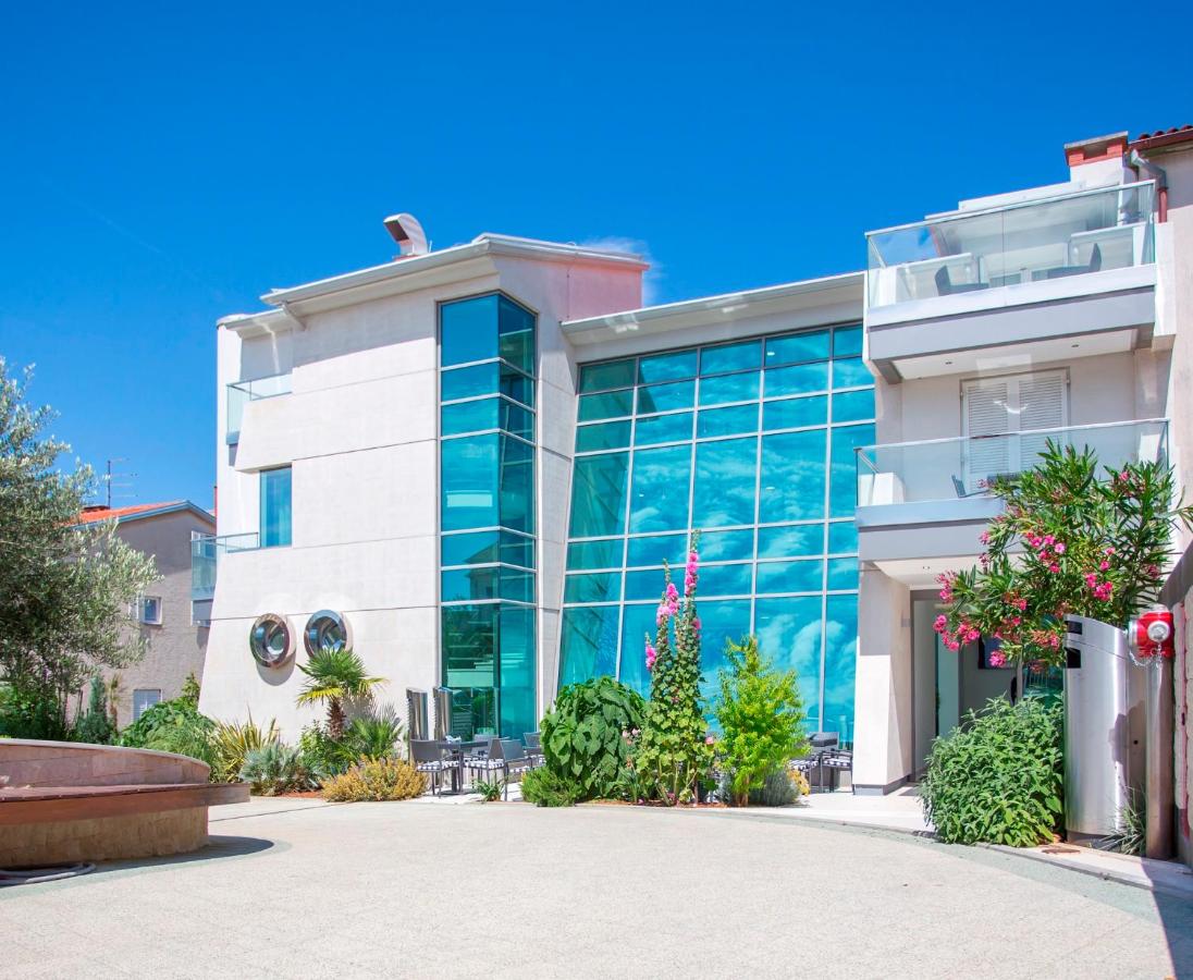 Hotel Adrion