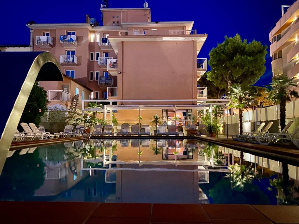 Hotel D Annunzio It lie Lido Di Jesolo 3 700 K Invia