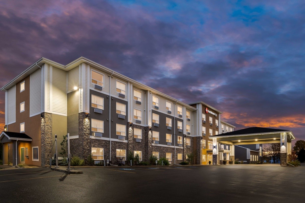 Hotel Best Western Plus Lacombe Inn & Suites