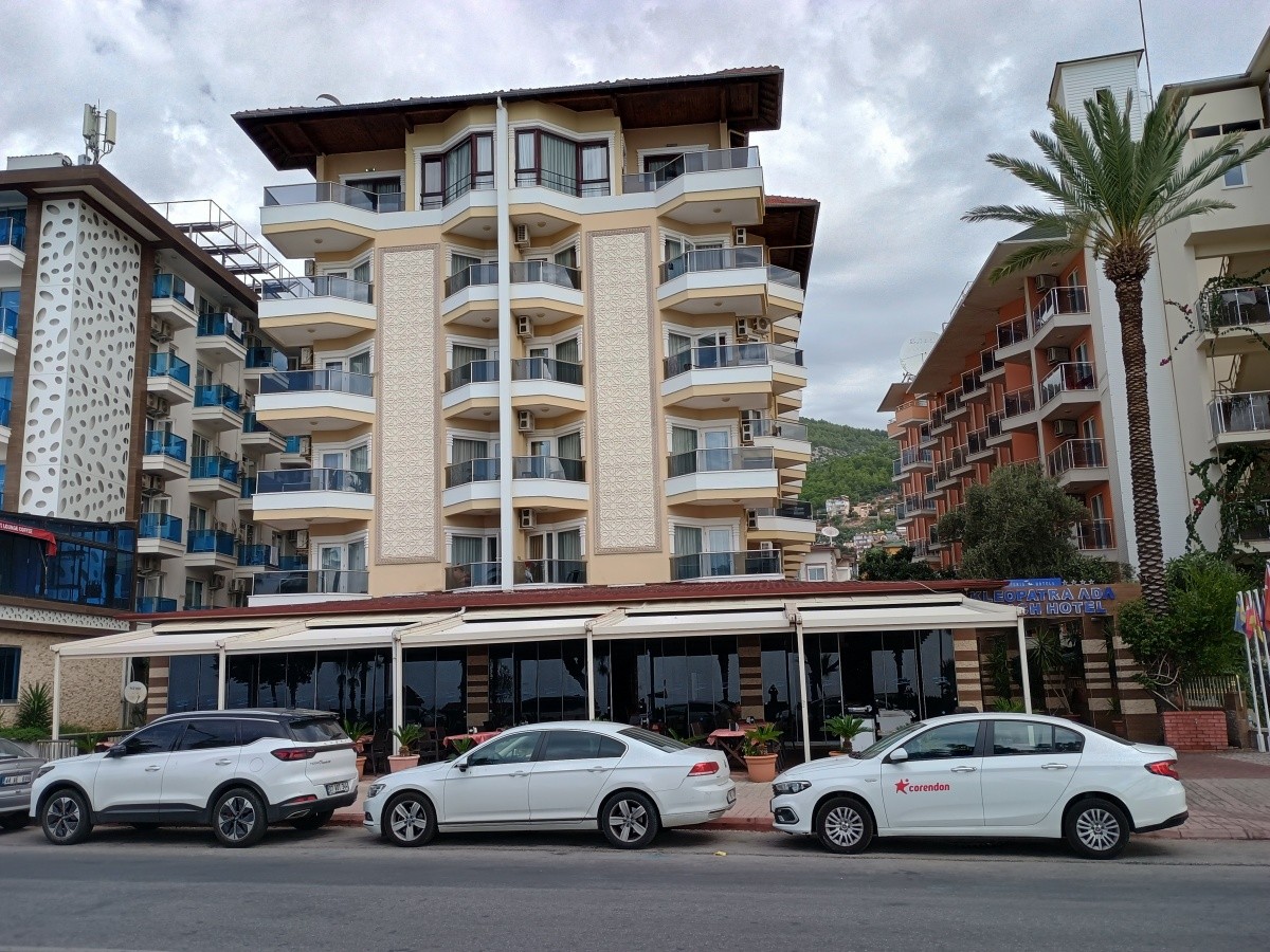 Hotel Kleopatra Ada Beach