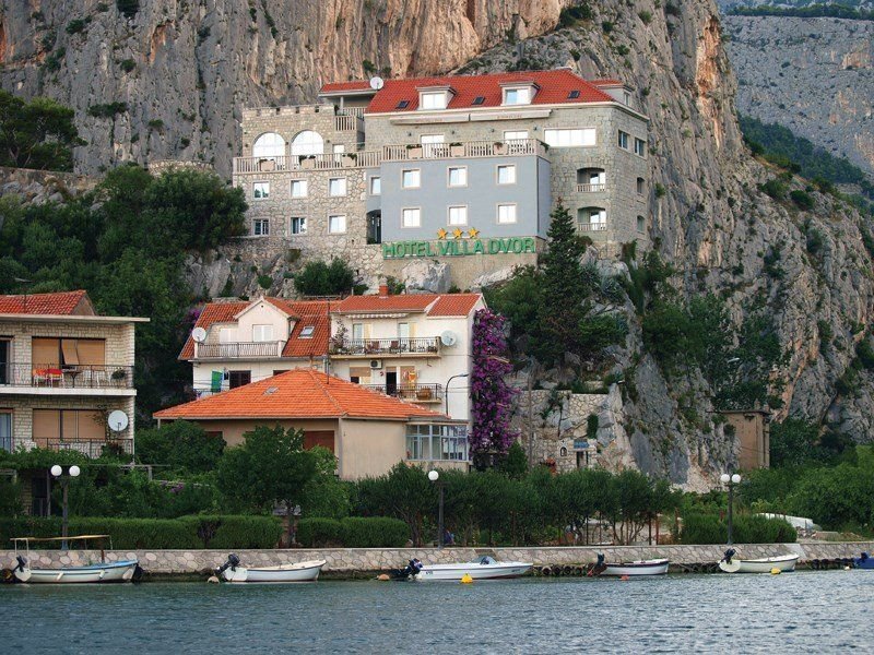 Hotel Villa Dvor Sup.