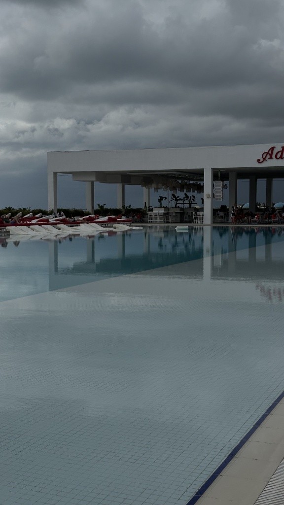 Hotel Adam & Eve