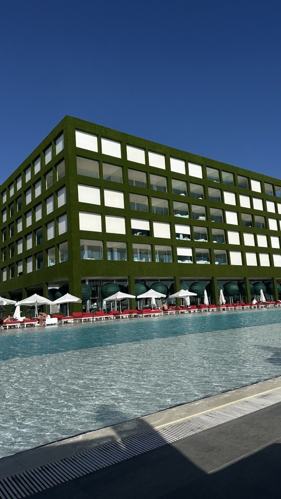Hotel Adam & Eve