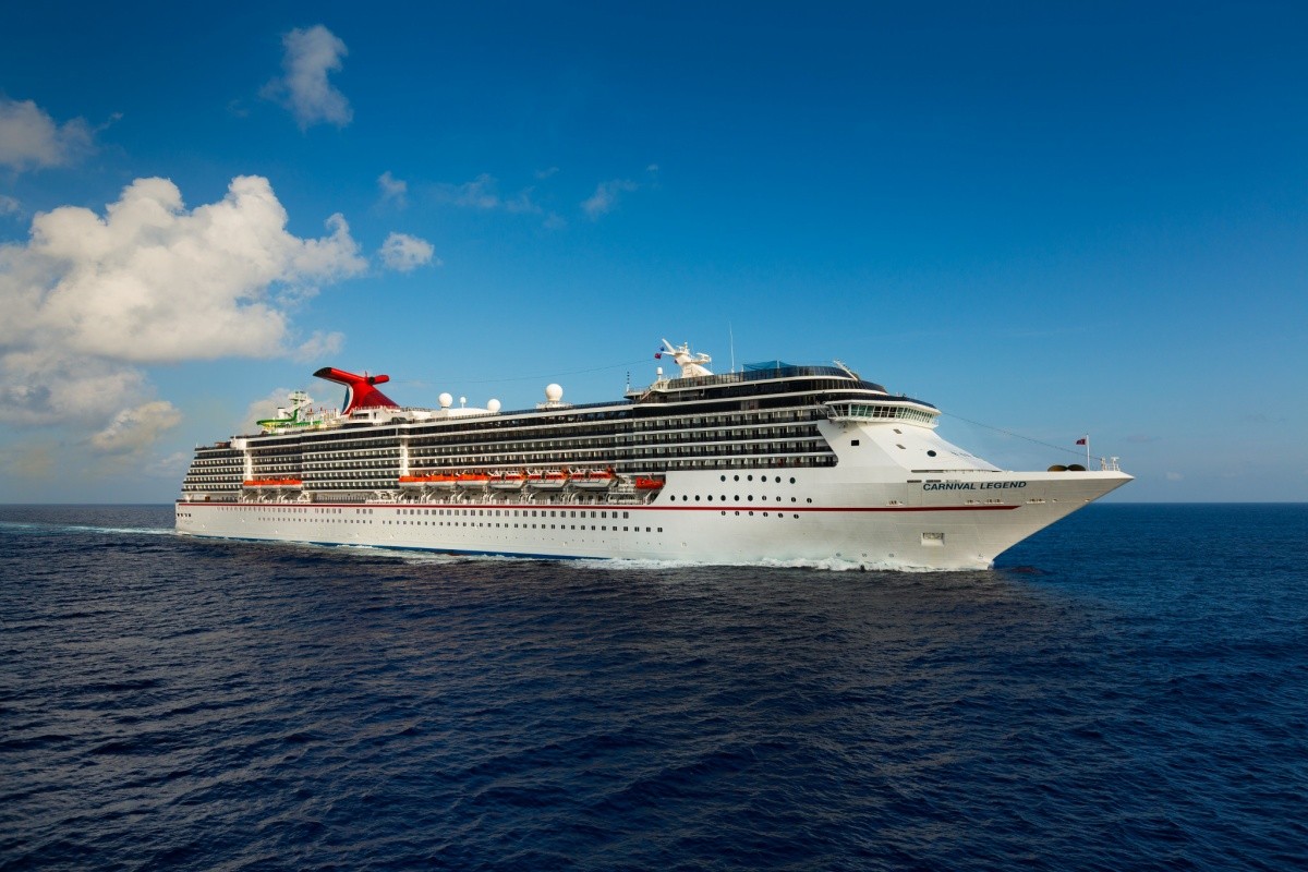 Hotel Carnival Legend