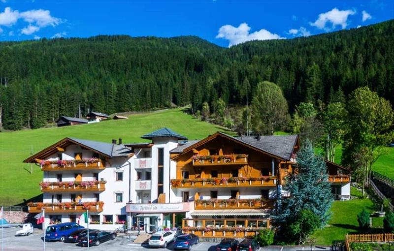 Hlavný obrázok galérie