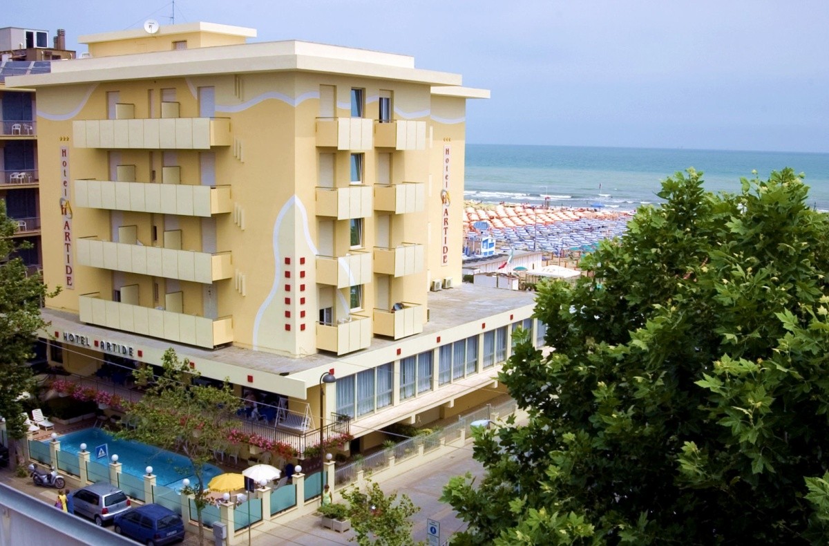 973_01_Artide_Rimini_Esterno_Estate