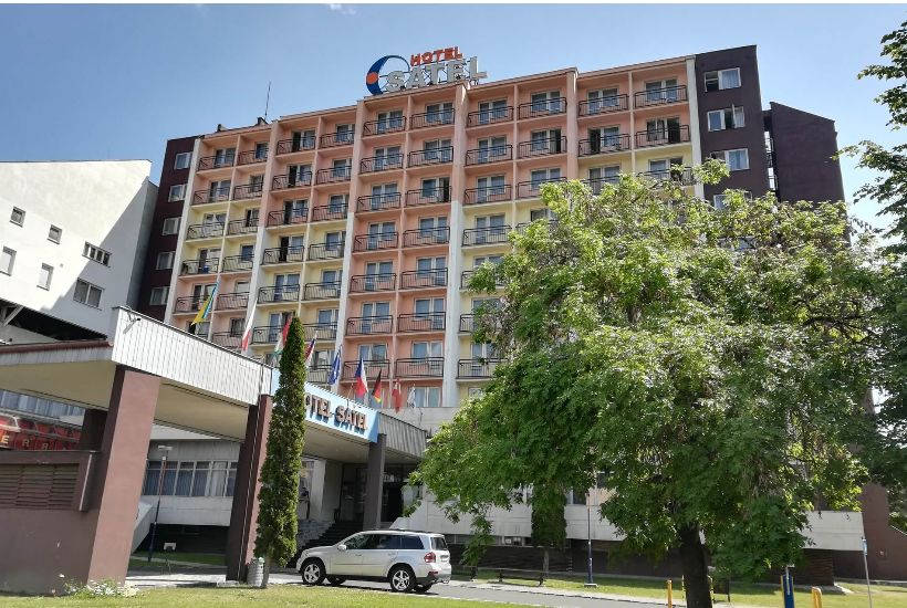 Hotel Satel exterier.