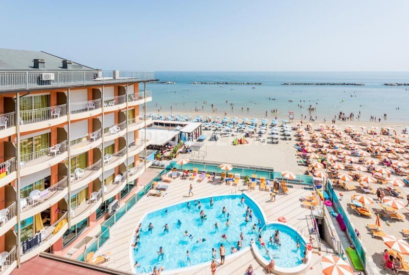 Hotel Adria Beach, V. di Cesenatico (19)