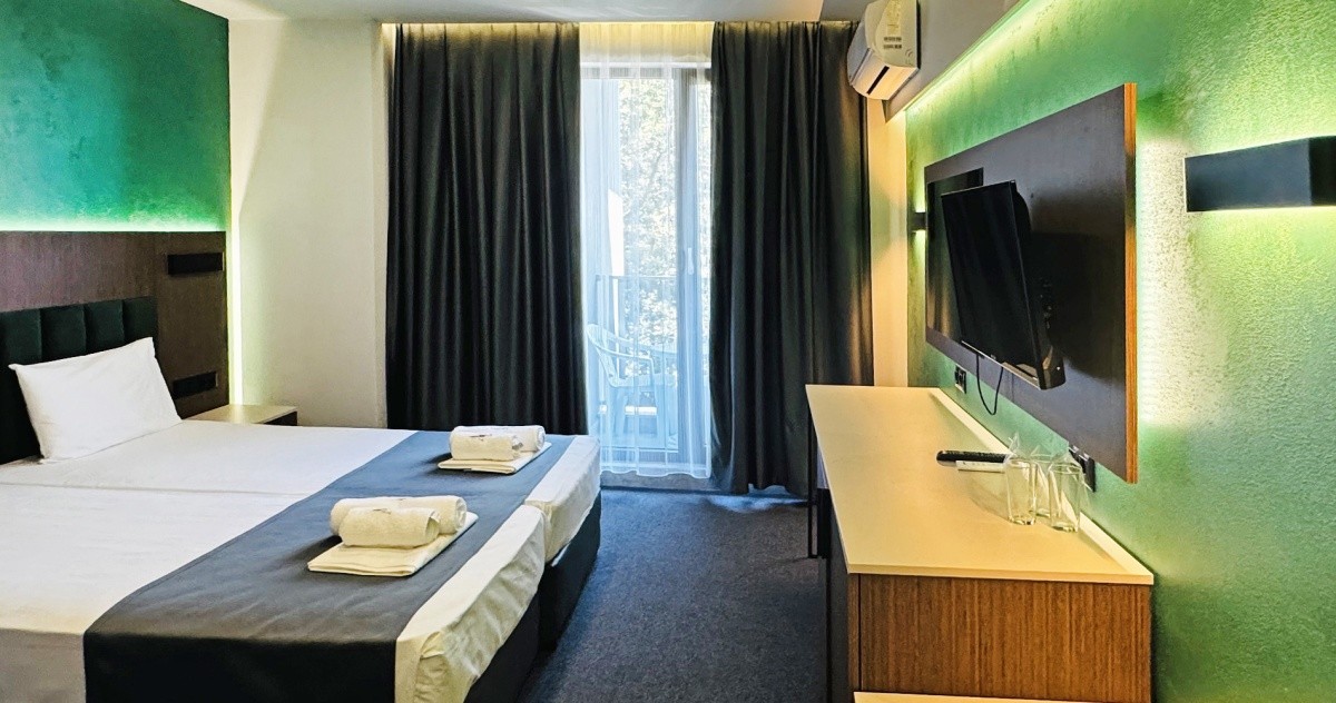 Hotel Atliman Beach Park