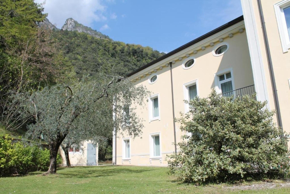 Hotel Residence Englo Vacanze - Riva del Garda