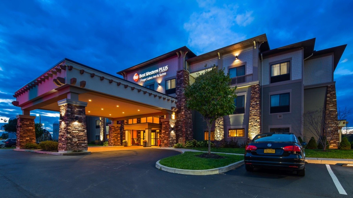Hotel Best Western Plus Finger Lakes Inn & Suites (Cortland) - Nowy Jork