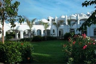 Hotel Amphitrite Palace Beach & Convention Centre