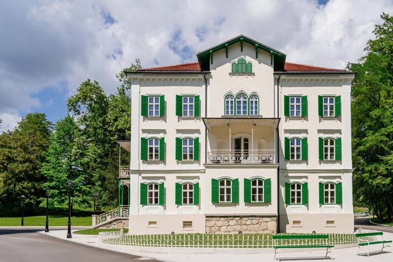 BOUTIQUE HOTEL DOBRNA 3 (Large)
