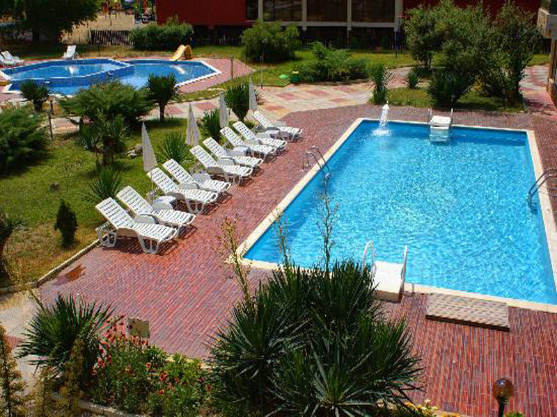 Hotel Amfibia Beach