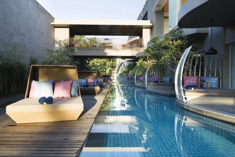 Maya Sanur Resort & Spa bazén
