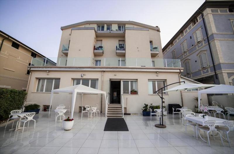 Hotel Riviera Mare Beach Life - Rimini