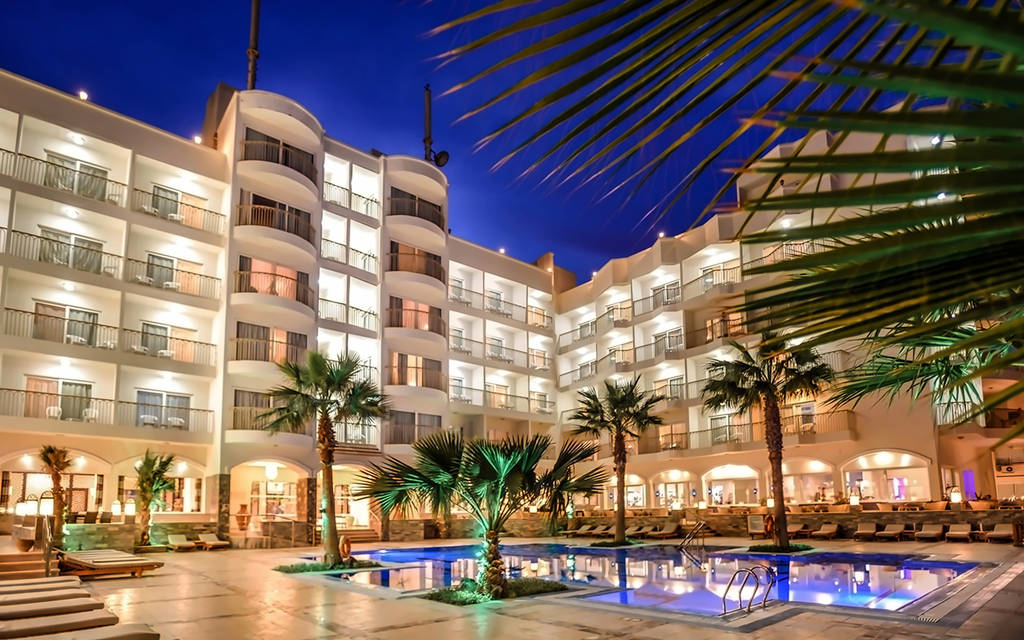 Hotel Royal Star Beach Resort