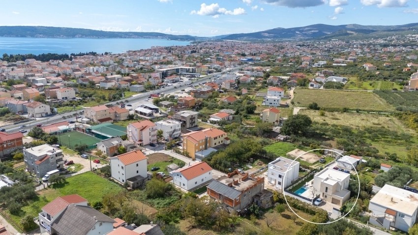 Hotel Villa Veluri (Kaštel Lukšić)