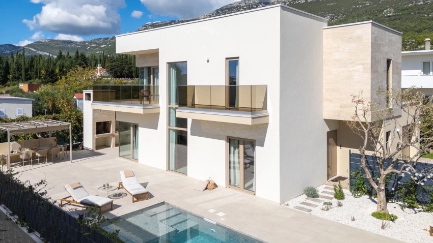 Hotel Villa Veluri (Kaštel Lukšić)