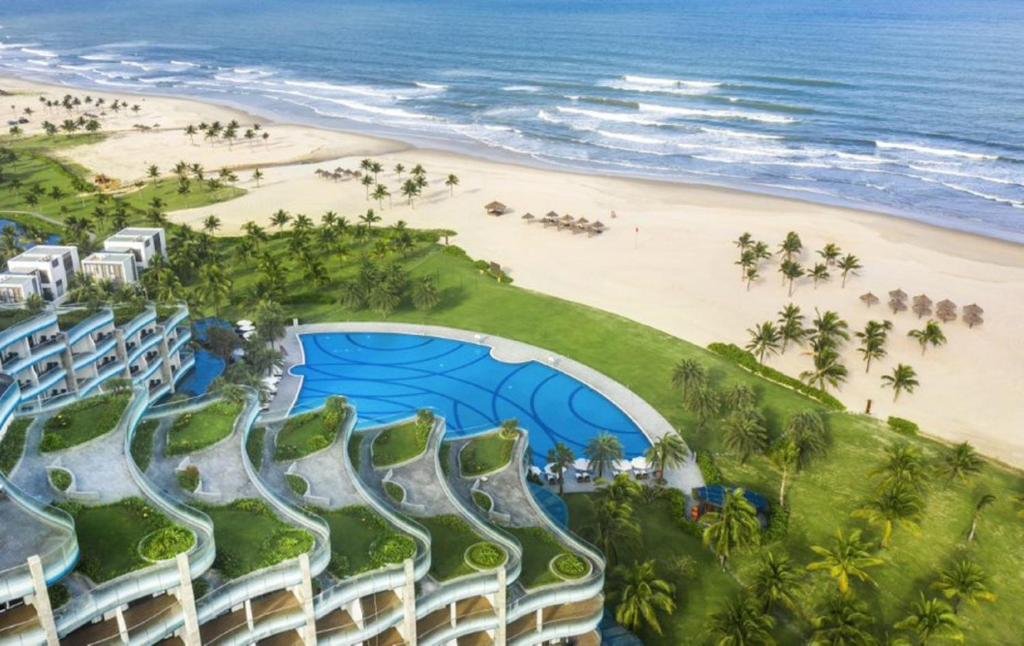Hotel Vinpearl Resort & Golf Nam Hoi An - gallery,beaches-0