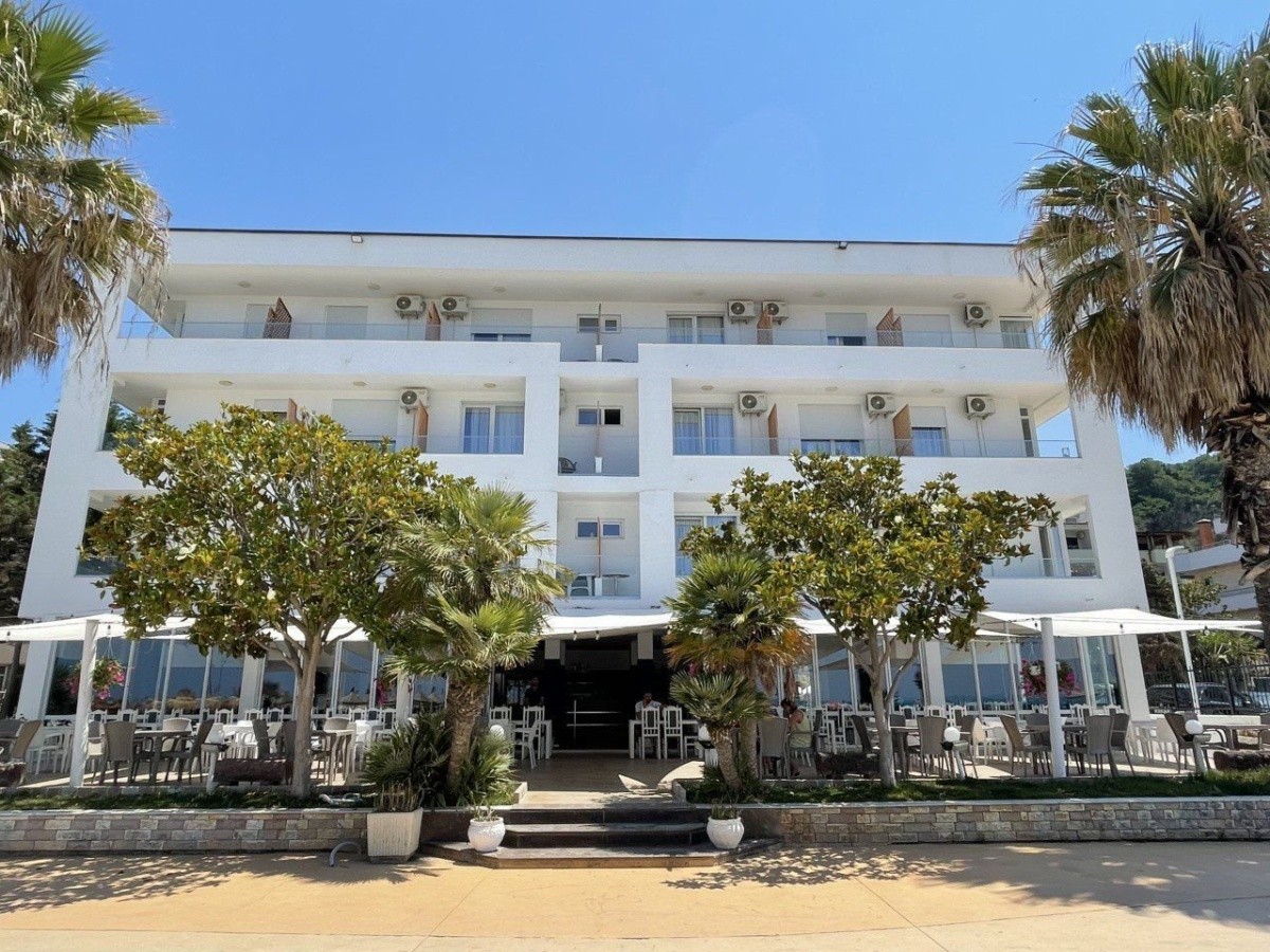 Hotel Besani - gallery