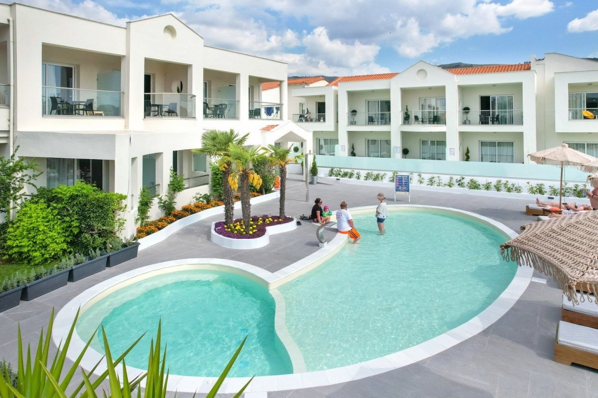 Hotel Socrates Plaza - gallery