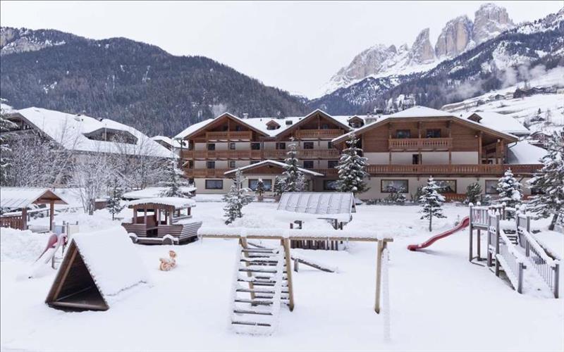 Hotel Sella Ronda & Dependance Serenella - Campitello di Fassa