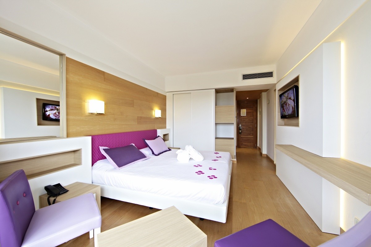 Hotel S´entrador Playa