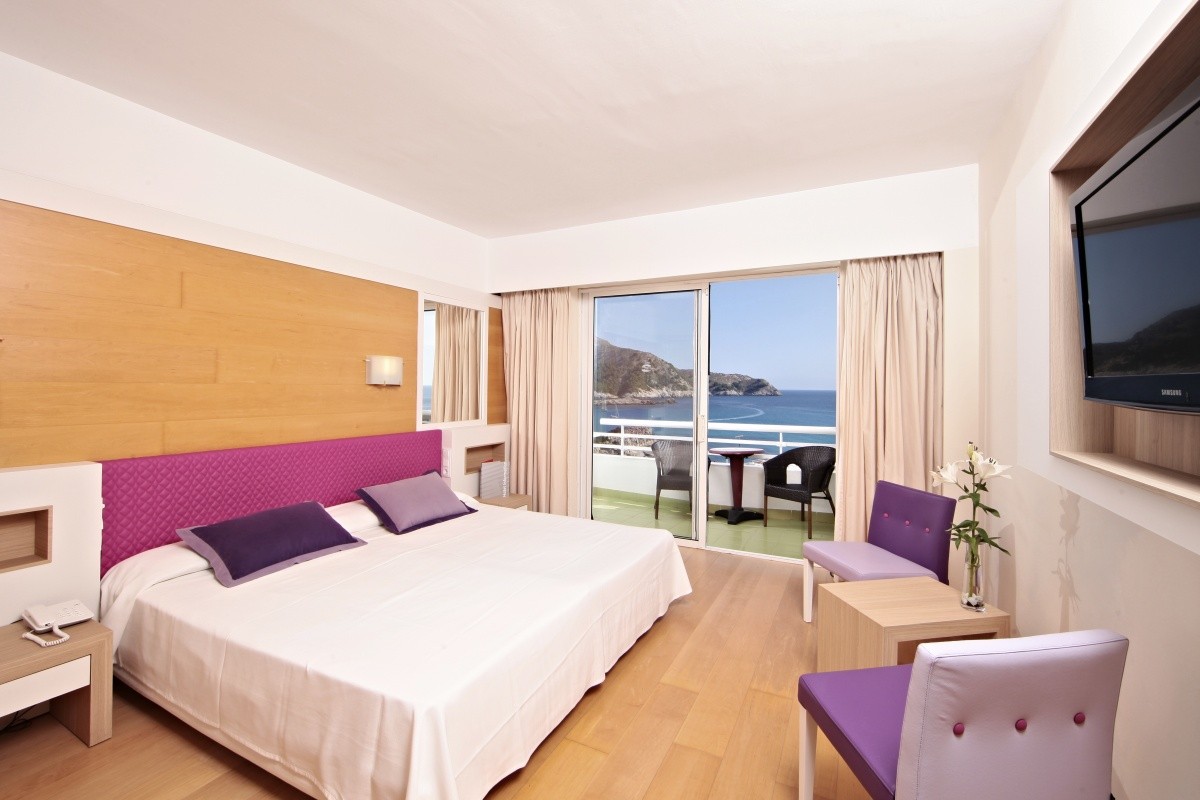 Hotel S´entrador Playa