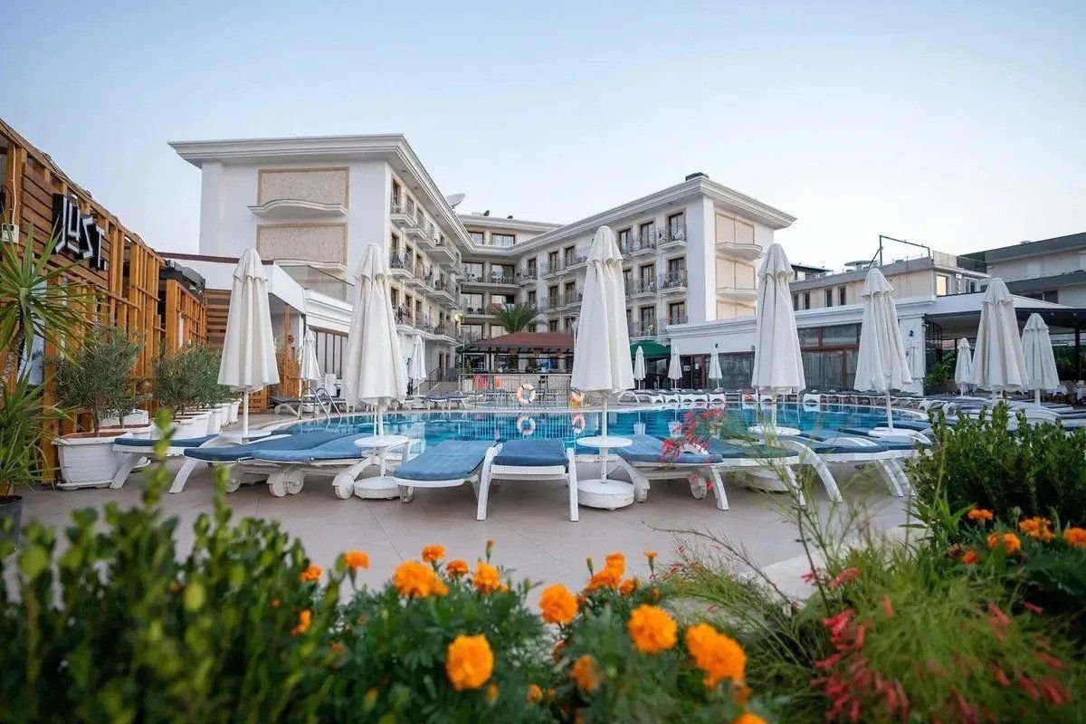 Hotel Pasa Garden Beach